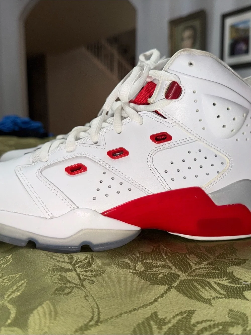 Air Jordan Kids 'WHITE FIRE RED' Top Sneakers